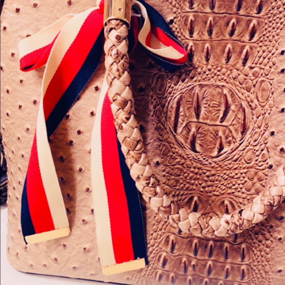 Handbag - Picture 5 of 11